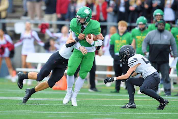 Tualatin.West-Linn.6A-football-semifinal.Leon-Neuschwander.56